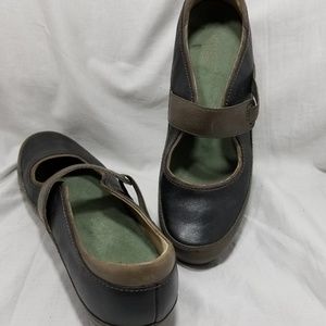 B8,104 Clarks Artisan Mary Jane Black Brown 9 1/2